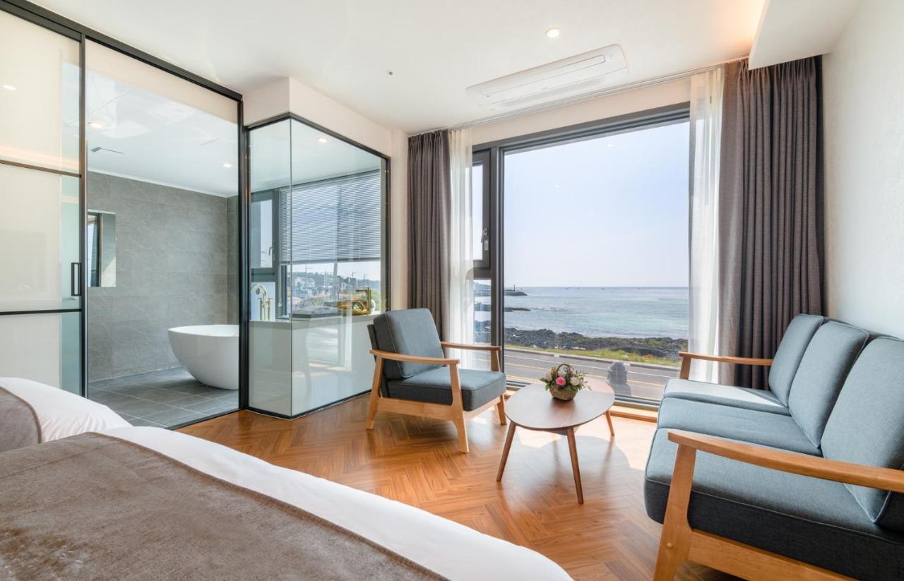 Hotel Mer Bleue Jeju Exterior photo